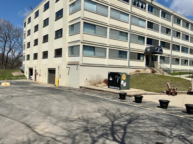 Building Photo - 2100 Valkyrie Dr NW