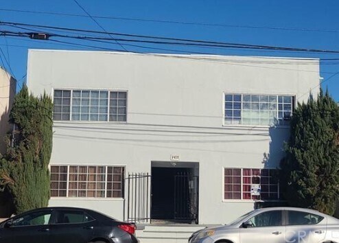 Building Photo - 1432 Cherry Ave