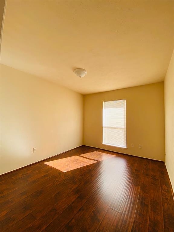 Building Photo - 615 Stonewall Dr