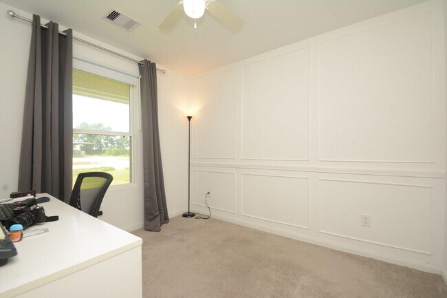 Building Photo - 1982 Rd 5714