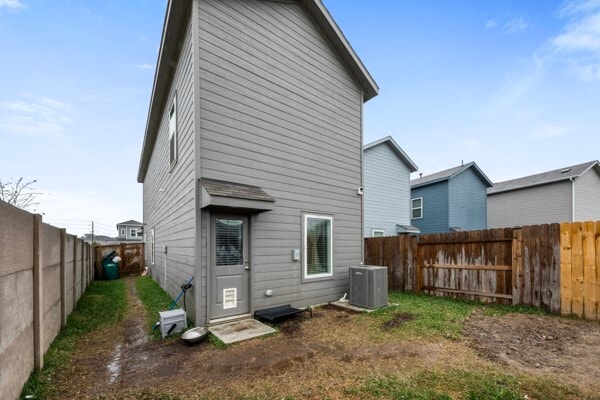 Building Photo - 18279 Via Aurelia Dr