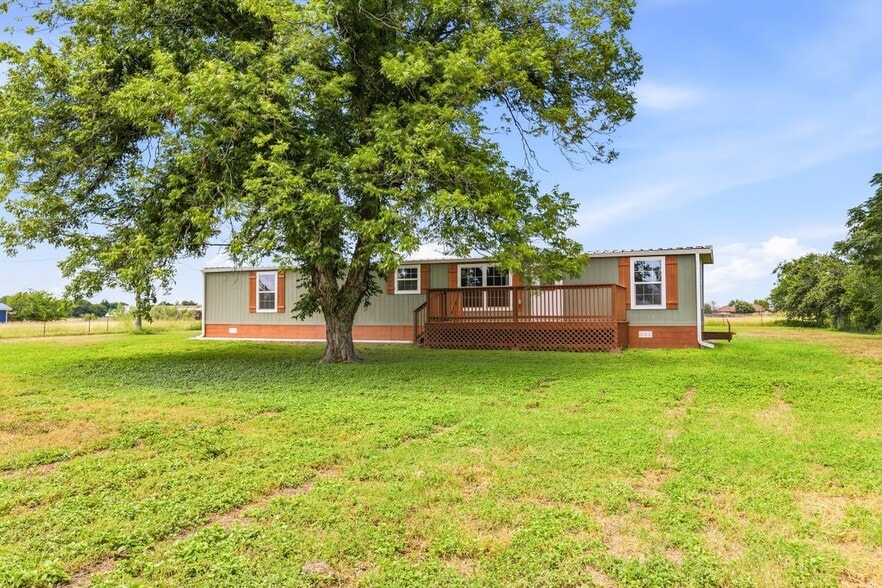 Building Photo - 16345 FM 463