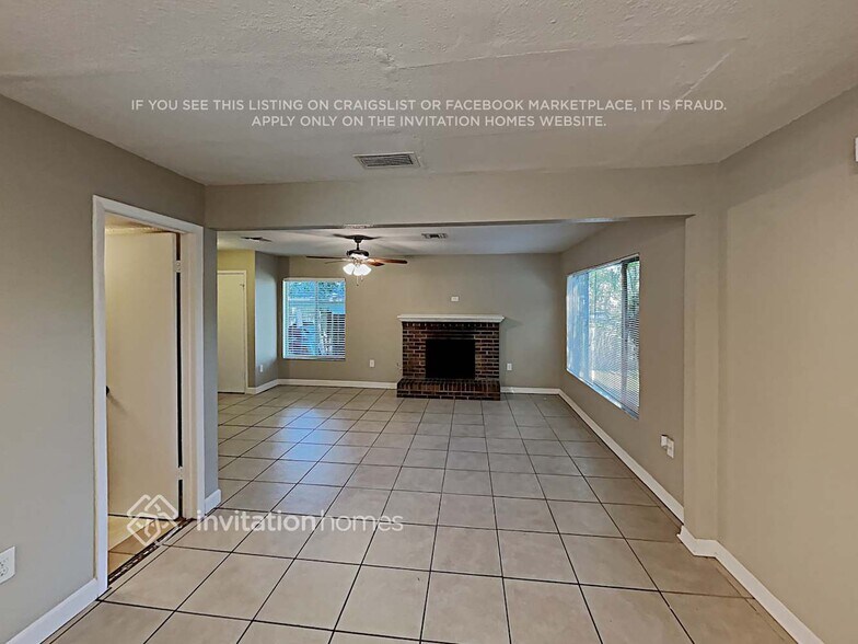 Building Photo - 622 Lake Dexter Cir