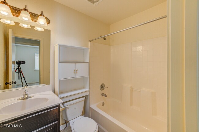 Building Photo - 4745 Guillermo Espinoza St