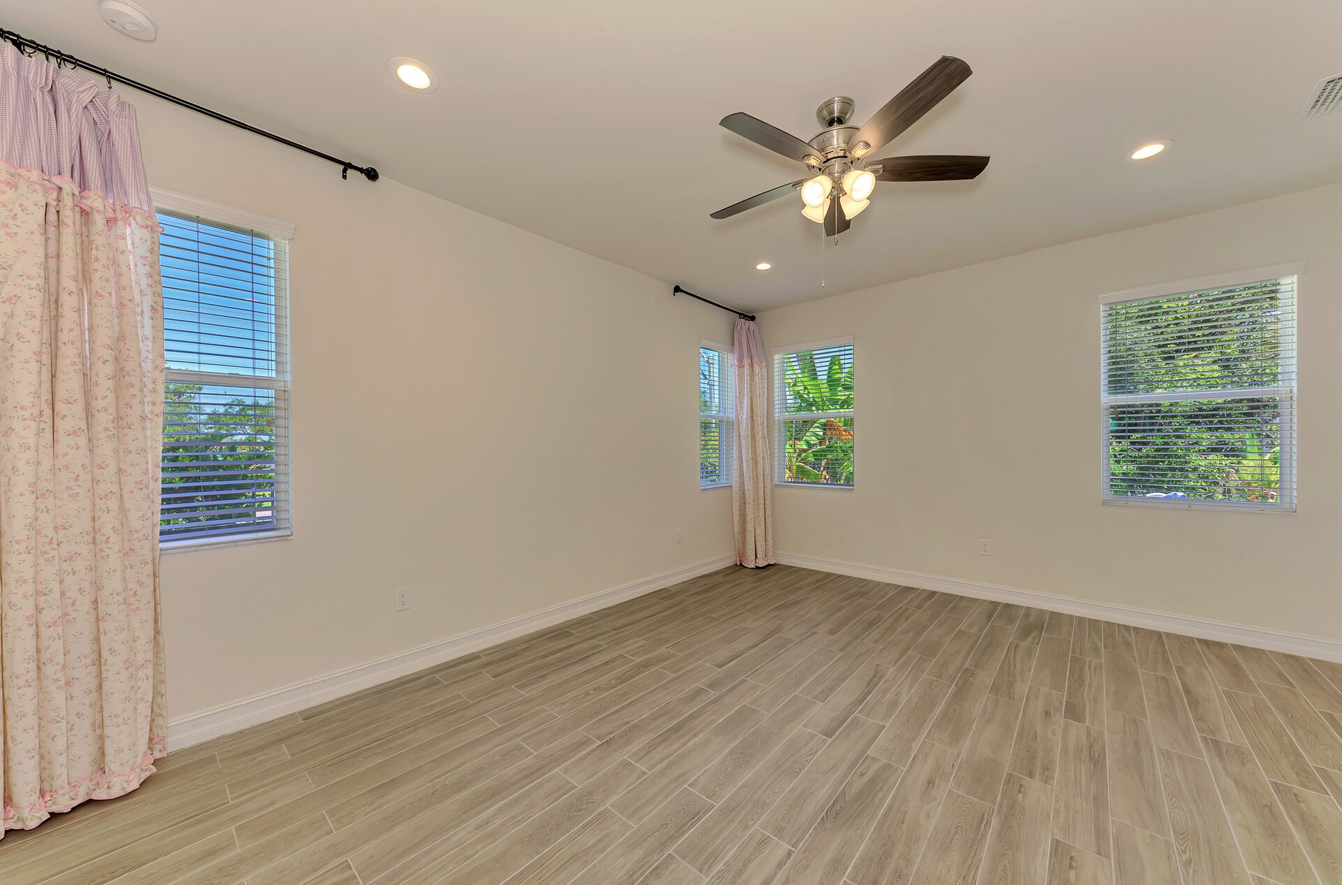 Building Photo - 4400 Conchfish Ln