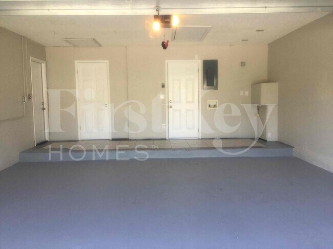 Building Photo - 19742 Carolina Cir