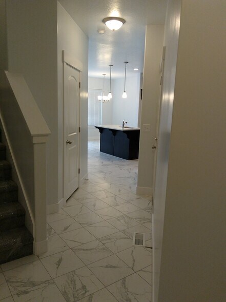 Building Photo - 14576 S Quiet Shade Drive