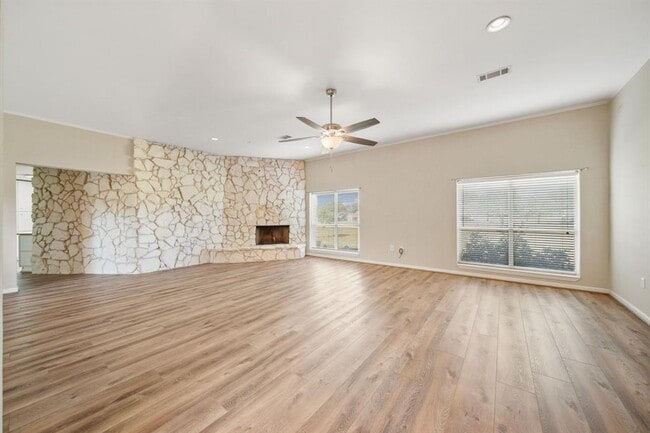 Building Photo - 15502 Kitty Hawk Dr