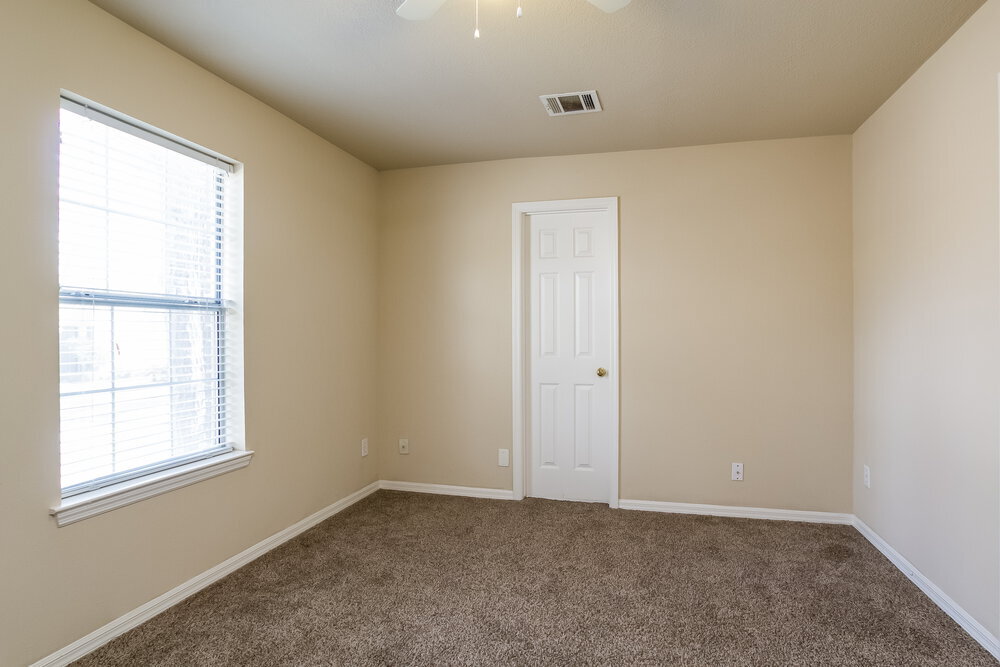Building Photo - 3931 Echo Mountain Dr