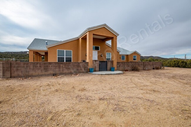 Building Photo - BREATHTAKING VIEWS FROM THE MOUNTAINTOP