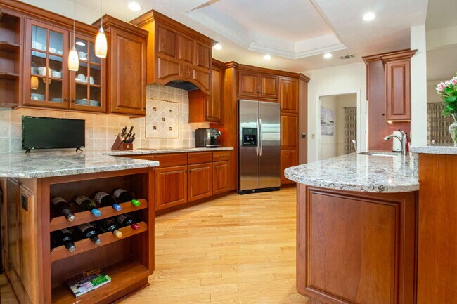 Building Photo - Palm Aire Fully Furnished Rental