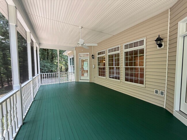 Building Photo - Tranquil and Secluded Raleigh Home with Un...