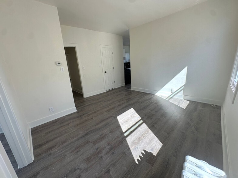 Building Photo - 118 Seaview Ave