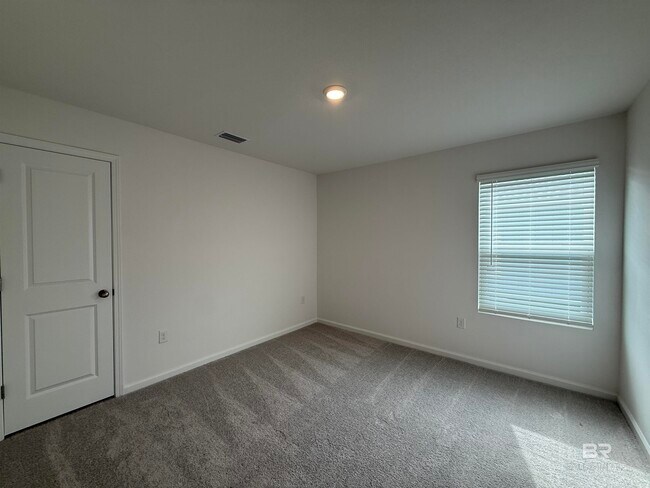 Building Photo - 19382 Ghost Horse Dr