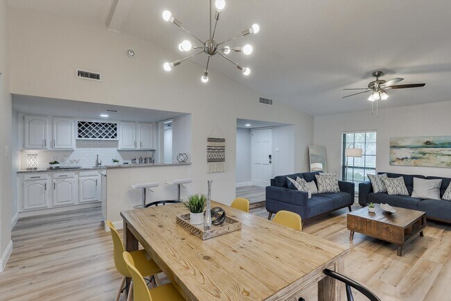 Building Photo - 11622 Cotillion Dr