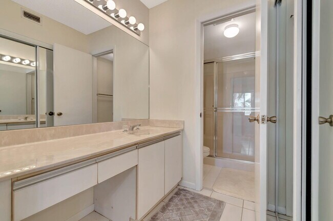 Building Photo - 280 NW 67th St