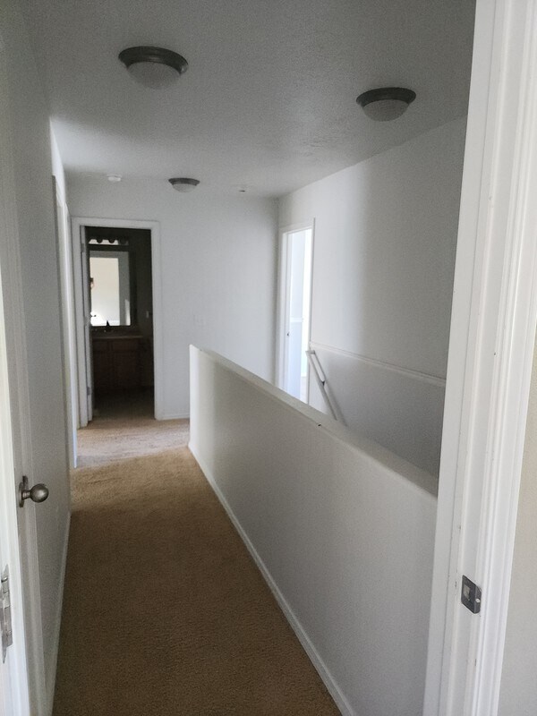 Building Photo - 209 Interlochen Ln