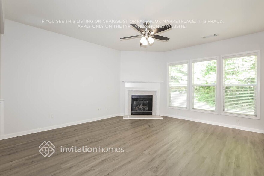 Building Photo - 2623 Winslow Ridge Dr NE