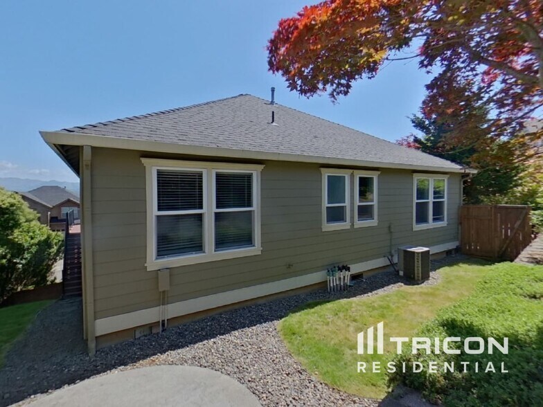 Building Photo - 3993 NW Currawong Ct