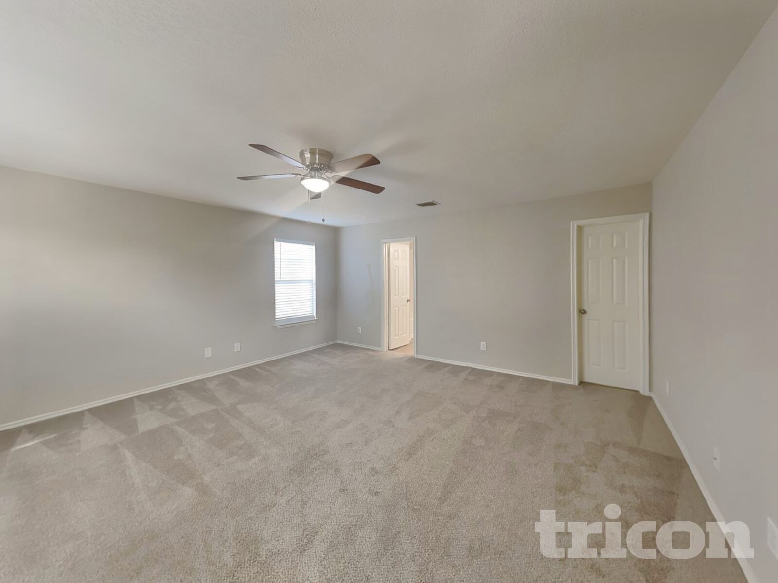 Building Photo - 160 Hinge Path