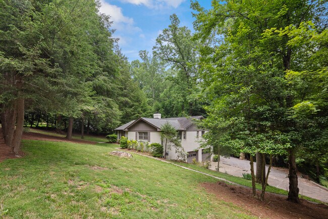 Building Photo - 116 Overlook Rd