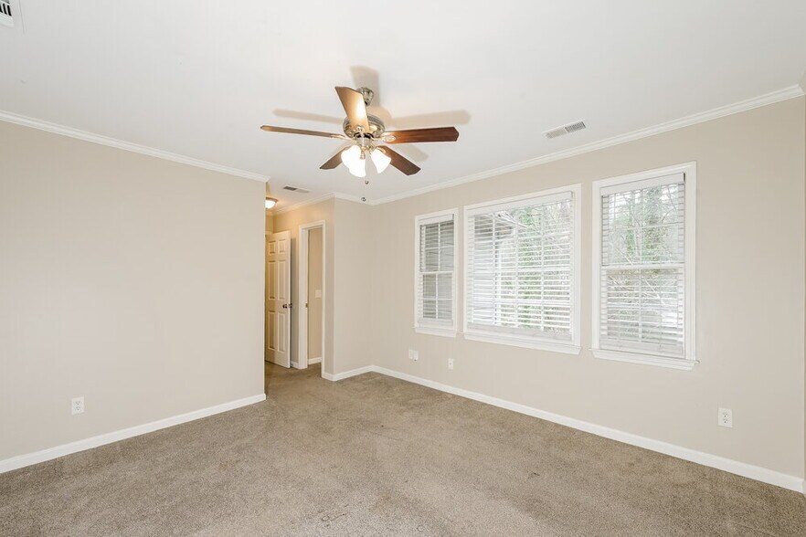 Building Photo - 488 Stonebridge Ct