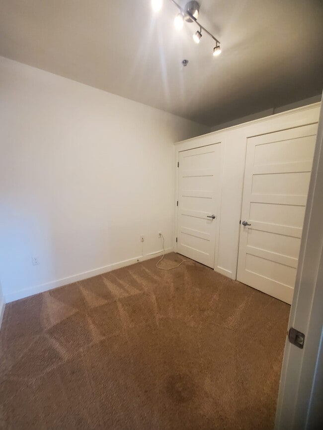 Building Photo - 48 Water St