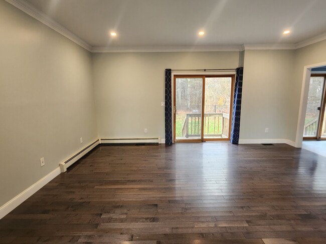 Building Photo - 30 Mary Ann Way