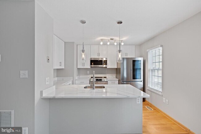 Building Photo - 2384 Branleigh Park Ct