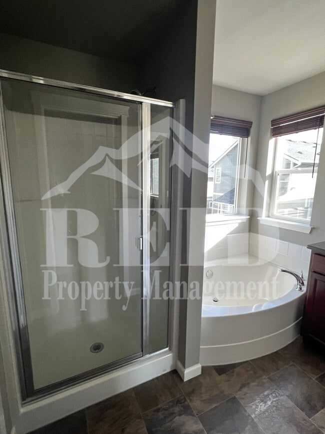 Building Photo - 3887 Portside Dr