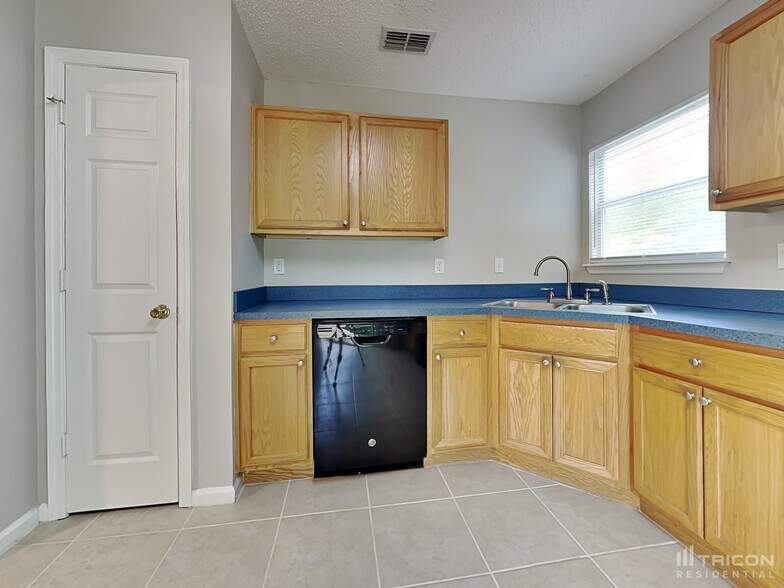Building Photo - 1516 Irishwood Ct
