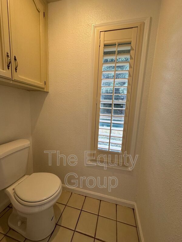 Building Photo - 5503 W Sweet Dr