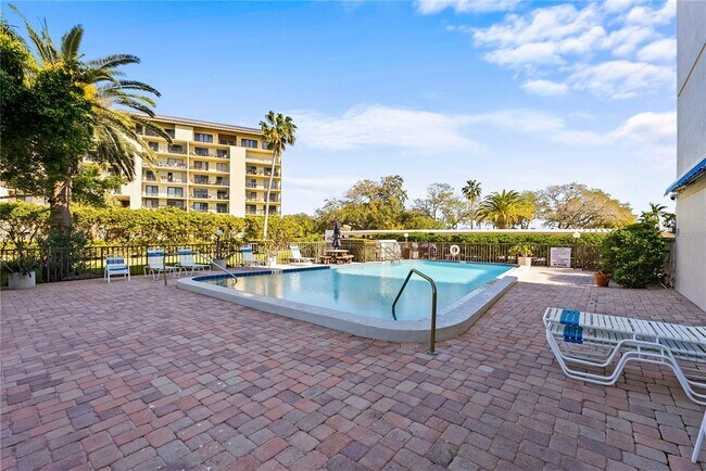 Building Photo - 644 Island Way