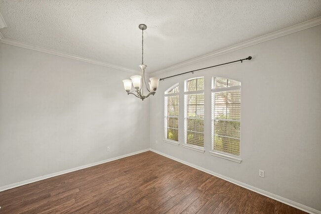 Building Photo - 10008 Dawn Brook Dr