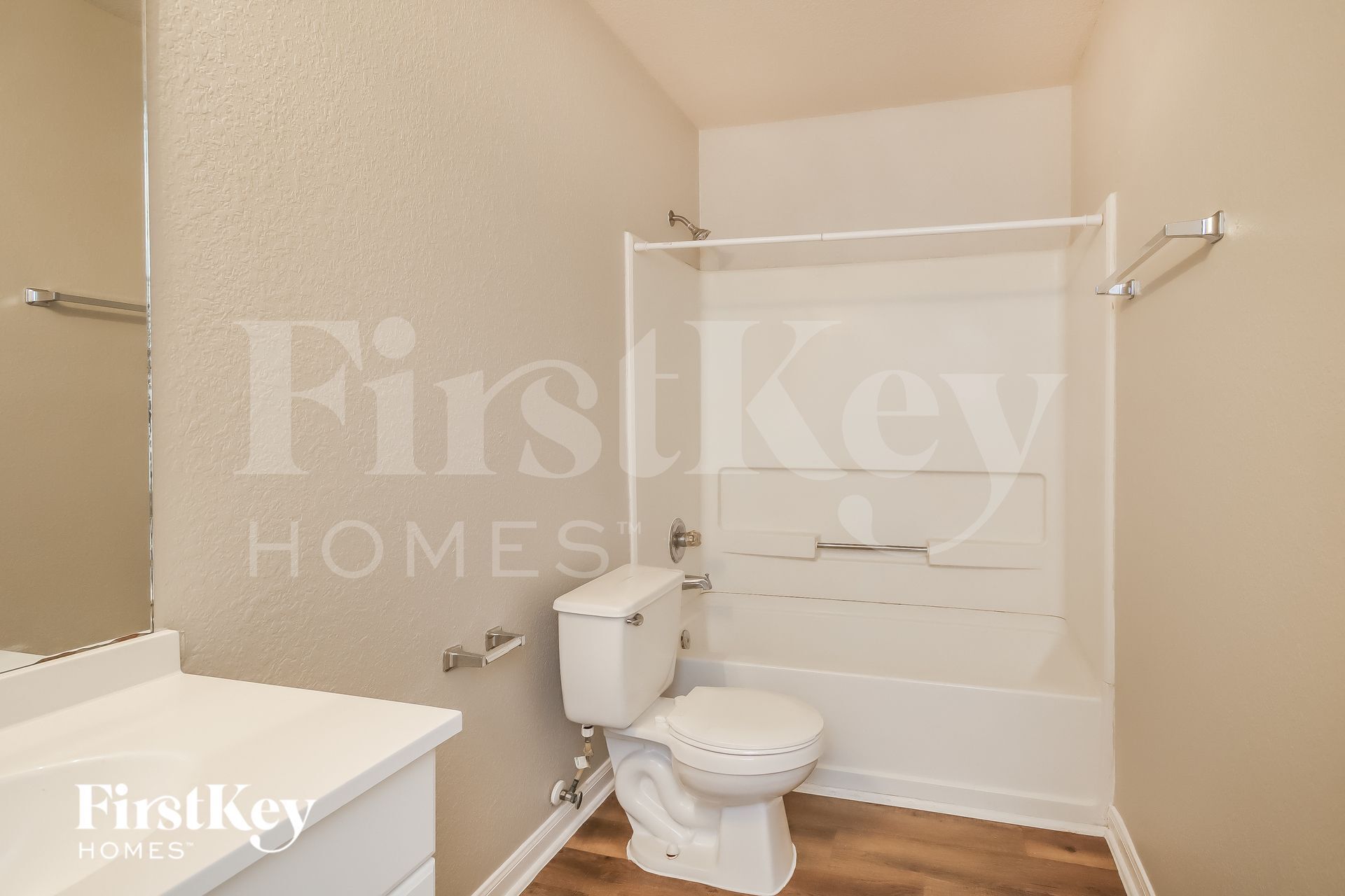 Building Photo - 17118 Carshalton Ct