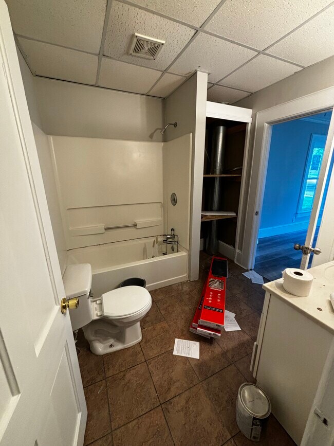 Main floor bath from laundry - 420 E 2nd Ave