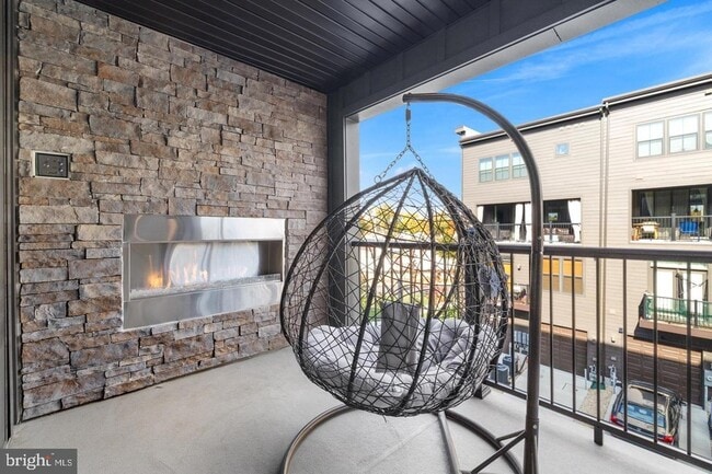 Building Photo - 10046 American Pharoah Ln