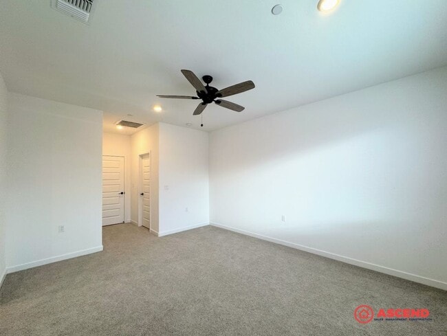 Building Photo - Stunning Newly Built Home in the Southwest!