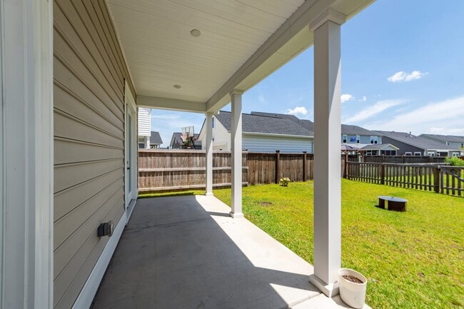 Building Photo - 214 Narrowleaf Ave