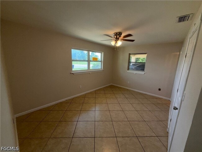 Building Photo - 1101 Leeland Heights Blvd E