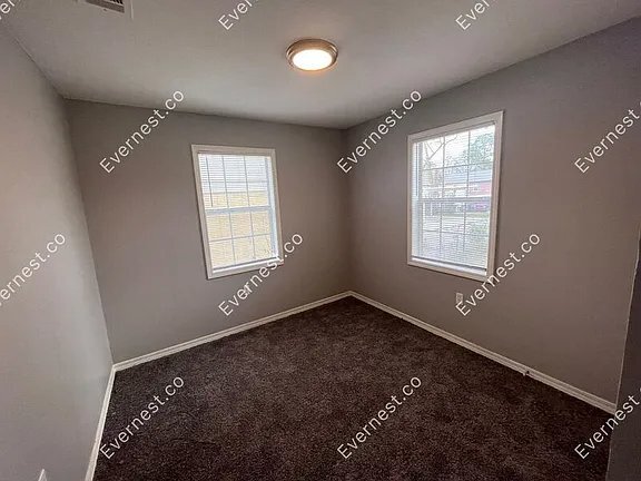 Building Photo - 320 McTyere Ave