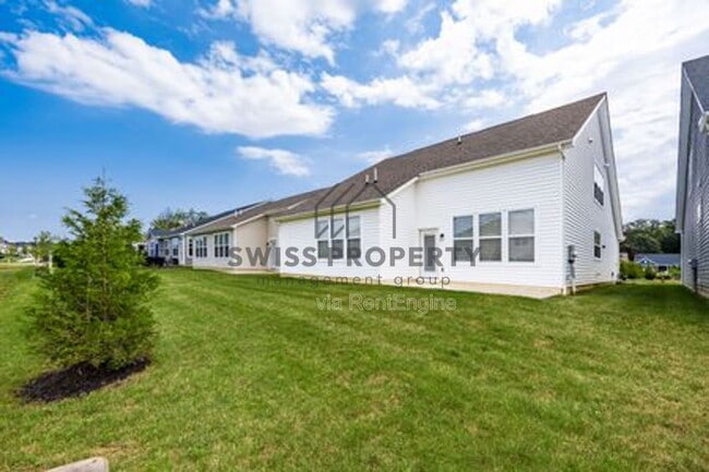 Building Photo - 12281 Rooster Tail Dr