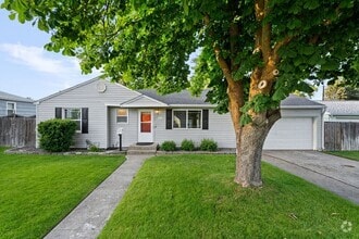 Building Photo - Spacious Five Bedroom Shadle Park Rancher