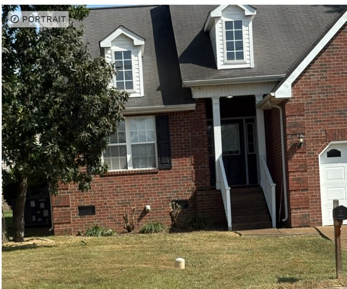 Primary Photo - 6428 Paddington Way