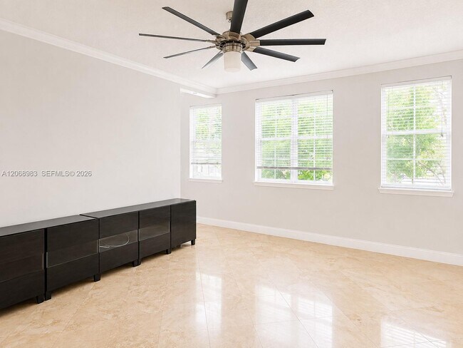 Building Photo - 2069 S Ocean Dr