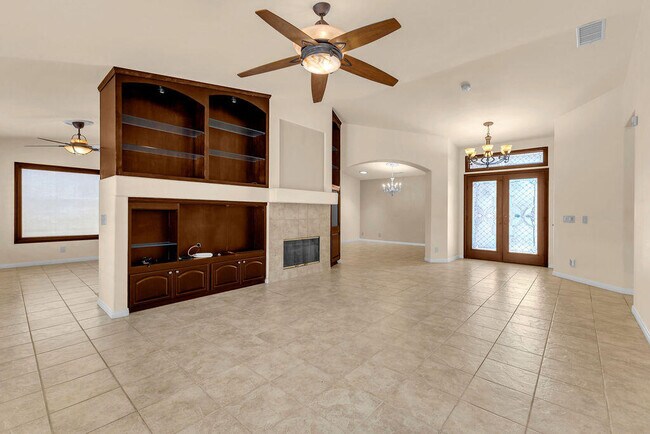 Building Photo - 79886 Dandelion Dr