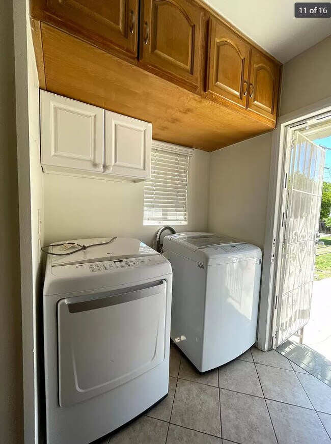 Building Photo - 1253 Irving Ave