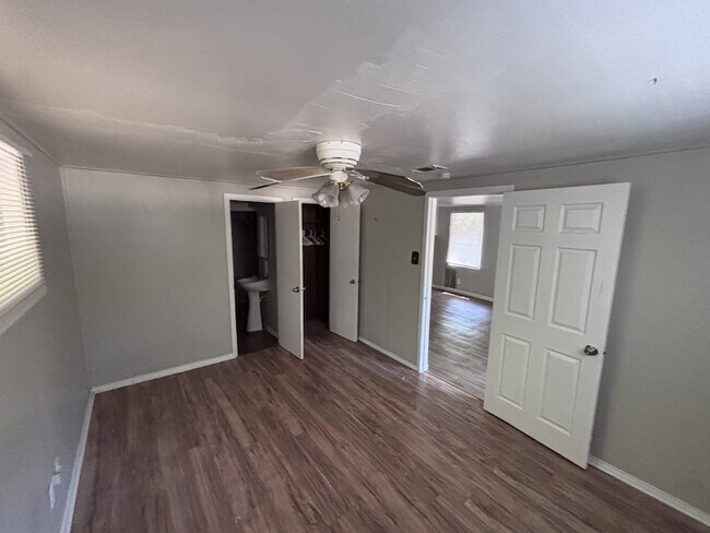 Building Photo - 16793 Stinson Ln