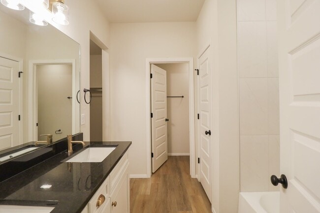 Building Photo - 4 Bed 2 Bath New Construction Home in Bixby