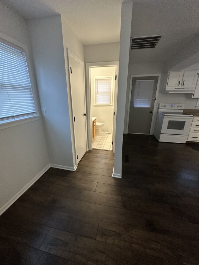 Kitchen Hallway - 1682 Park Rd